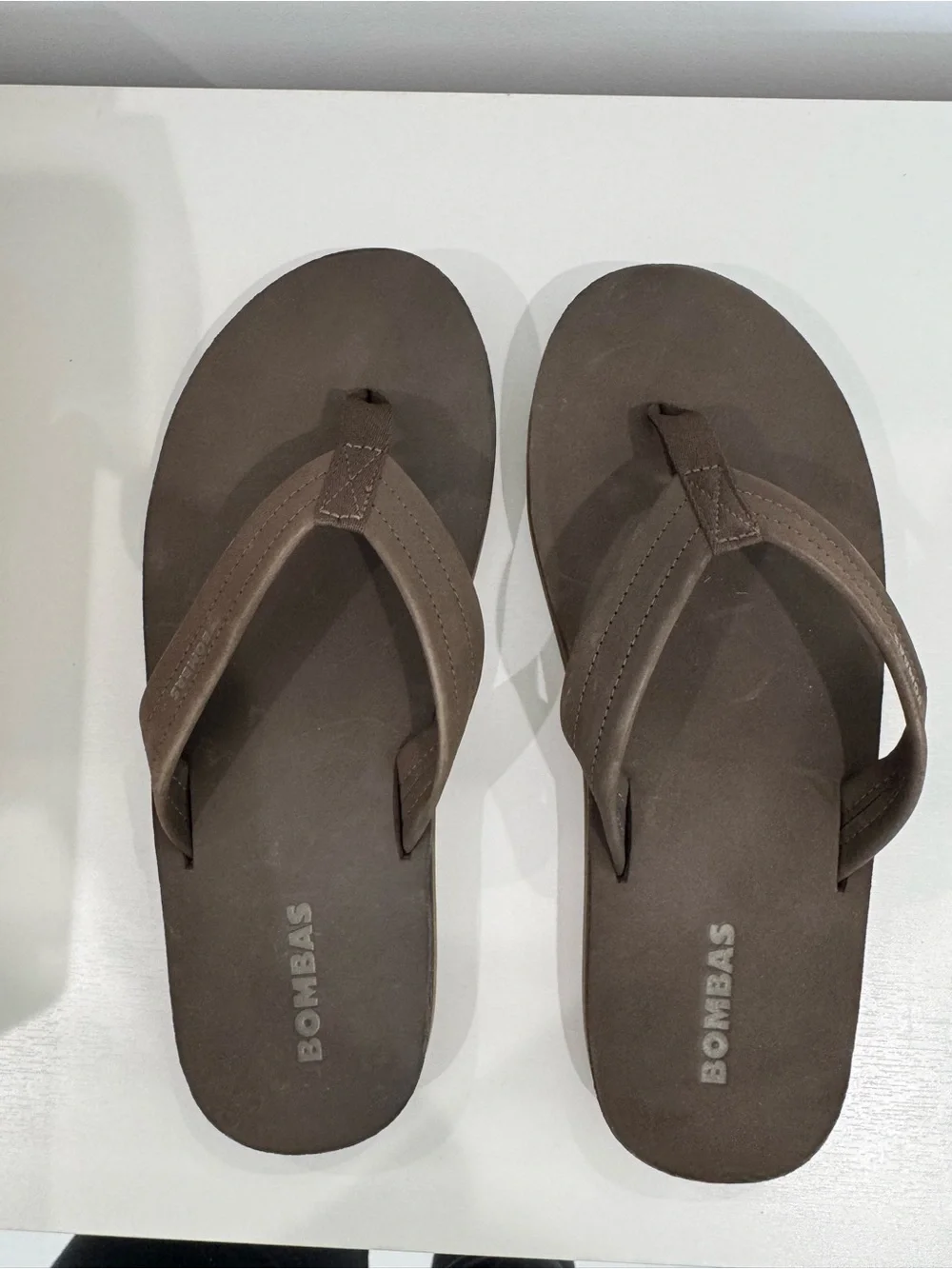 Bombas Chocolate Brown Thong Sandals size 10 men’s